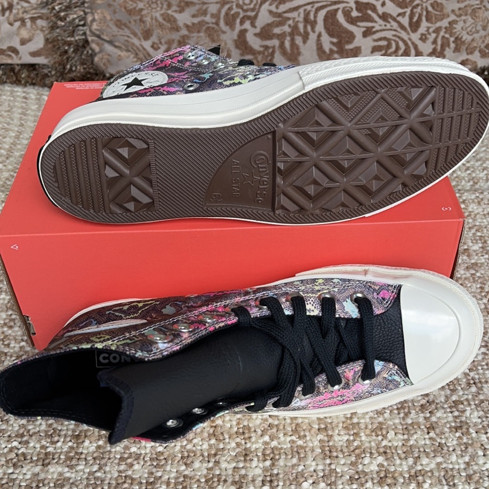 Converse Chuck 70 Hi ‘Digital Daze -Snakeskin’ WM 570264C
BLACK/HYPER PINK/EGRET - Picture 5 of 16